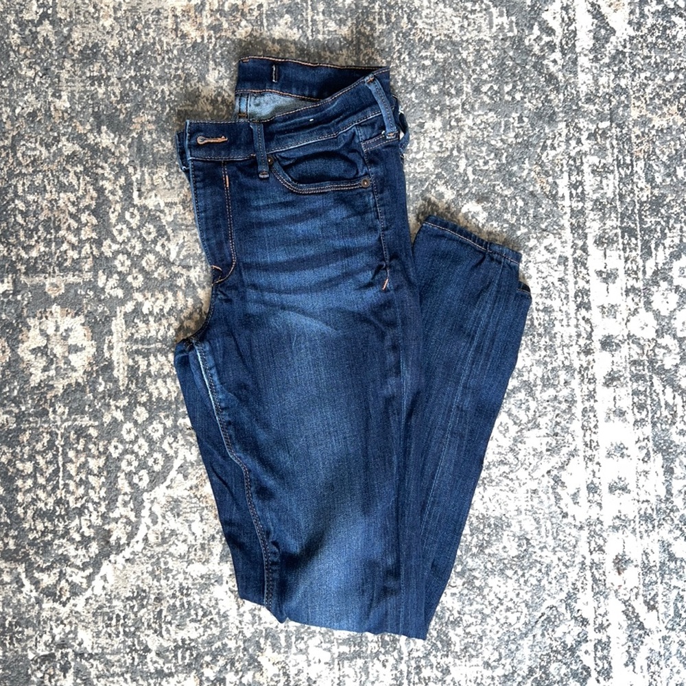 Express legging mid rise. Size 8R. Dark wash. Worn